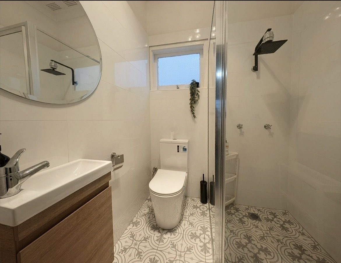 Ensuite bathroom with walk-in shower